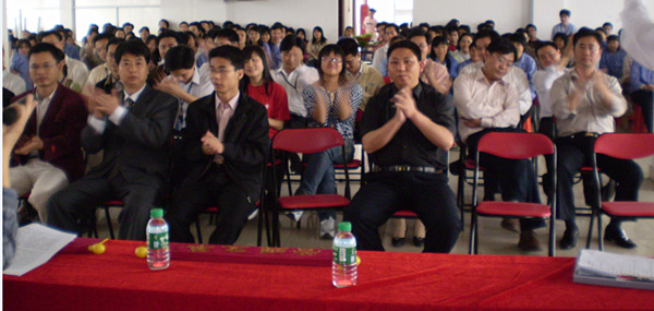 2012年7月18日，舜龍管理升級(jí)誓師大會(huì)召開(kāi)