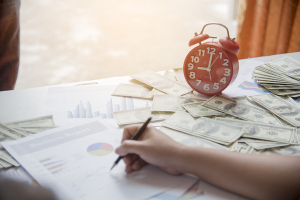 薪酬策略：驅(qū)動(dòng)員工潛能釋放，提升企業(yè)核心競(jìng)爭(zhēng)力