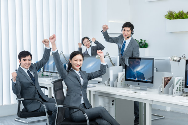 年度客戶滿意度提升計劃：用戶至上，服務(wù)領(lǐng)先