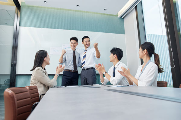 年度經(jīng)營(yíng)計(jì)劃：挖掘市場(chǎng)潛力，提升競(jìng)爭(zhēng)優(yōu)勢(shì)