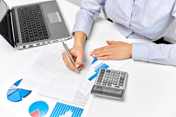 薪酬調(diào)整策略：靈活調(diào)整，適應(yīng)企業(yè)發(fā)展需要