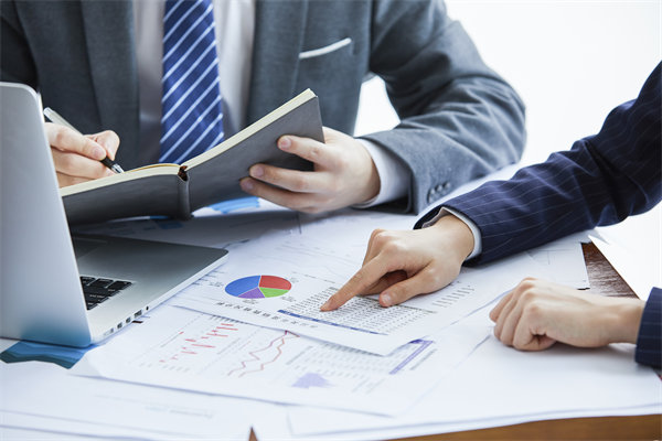 構(gòu)建和諧員工關(guān)系，營造積極向上的人力資源氛圍