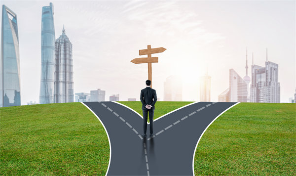 如果一家企業(yè)沒有明確的經(jīng)營(yíng)戰(zhàn)略，會(huì)有什么樣的風(fēng)險(xiǎn)？