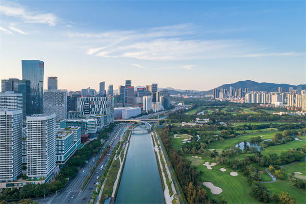 深圳精益生產(chǎn)咨詢公司如何幫助企業(yè)實現(xiàn)生產(chǎn)流程優(yōu)化？