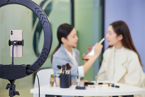 營銷咨詢公司的全球化服務(wù)如何助企業(yè)開拓國際市場？