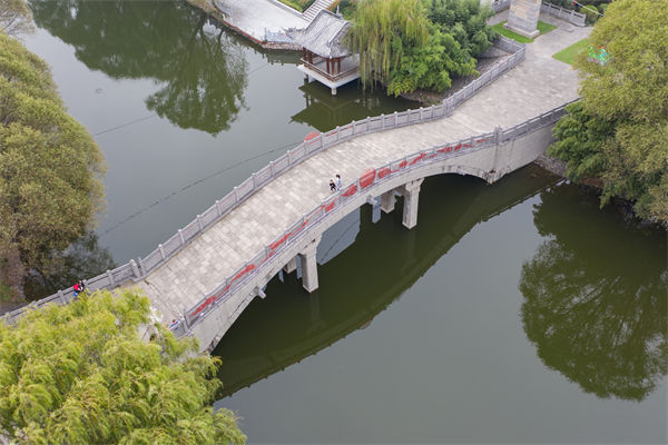 許昌戰(zhàn)略咨詢公司如何助力企業(yè)精準(zhǔn)定位市場？