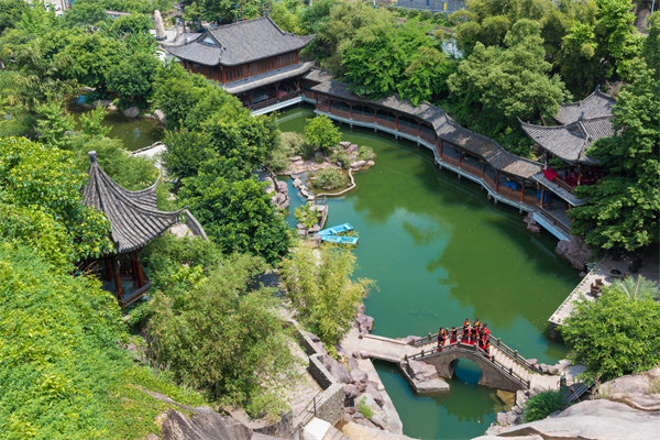 溫州戰(zhàn)略咨詢公司可以提供哪些有效的商業(yè)模式創(chuàng)新方案？