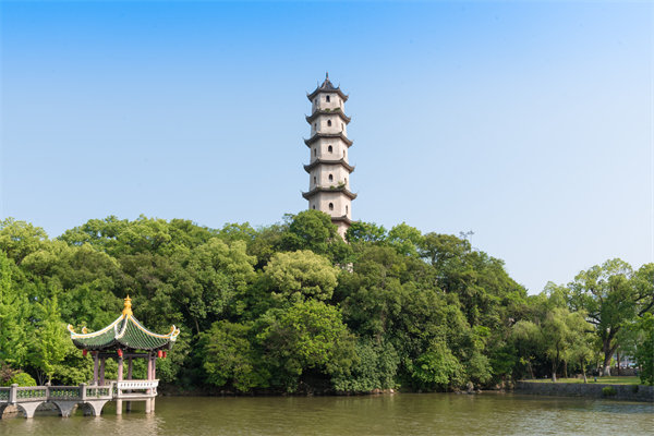 集團戰(zhàn)略落地難，溫州集團管控咨詢公司如何助力高效執(zhí)行？