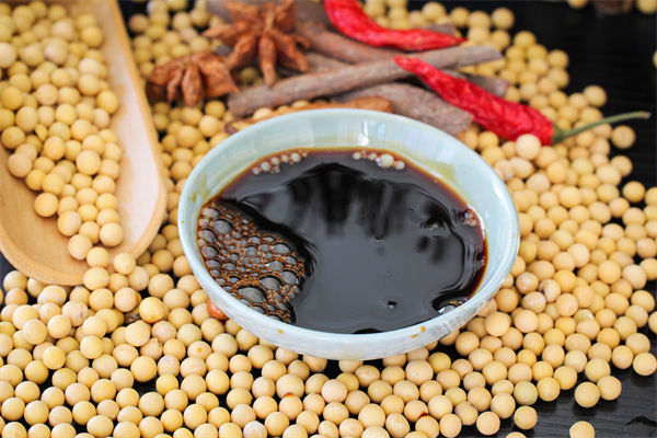 廠商回應(yīng)零添加醬油檢出鎘和砷，相關(guān)企業(yè)有何啟示？