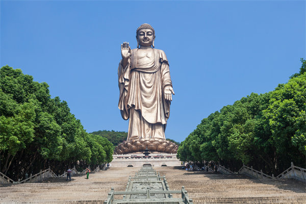 無(wú)錫戰(zhàn)略咨詢(xún)公司如何幫企業(yè)突破增長(zhǎng)瓶頸，實(shí)現(xiàn)逆勢(shì)突圍？