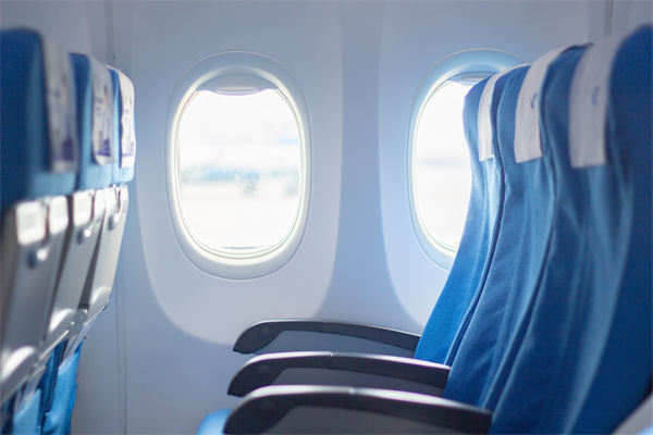航空公司故意調低溫度賣毛毯？企業(yè)有何營銷啟示？
