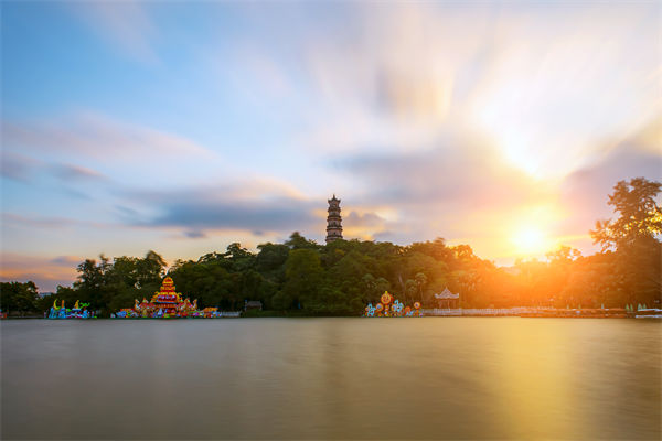 企業(yè)擴(kuò)張遇管理瓶頸增長(zhǎng)停滯，惠州管理咨詢能劈開困局嗎？